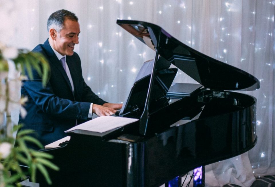 Bryan Edery Pianist
