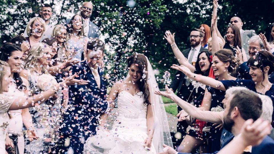 There is space outside in the gardens to enjoy a confetti shot like this!