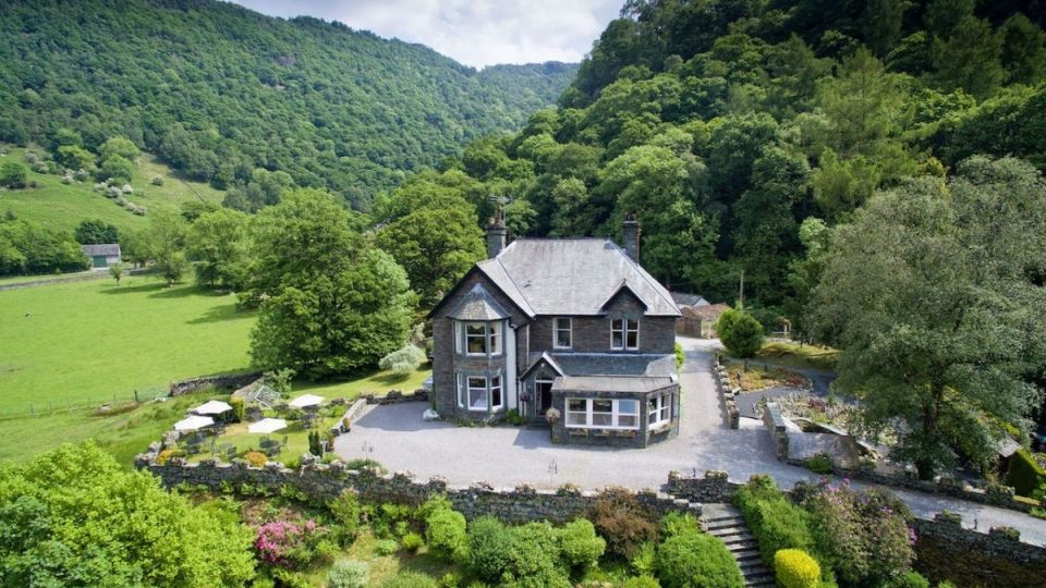 Leathes Head Hotel.