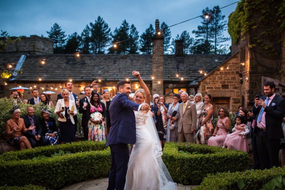 This lovely shot was taken by Lichfield photographer, Helen Howard Photography. How beautiful!