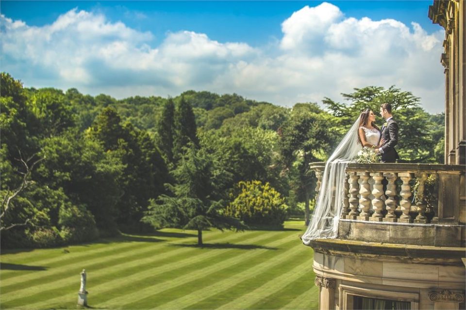 With a view like this on the day of your wedding, you'll want to stay there forever.