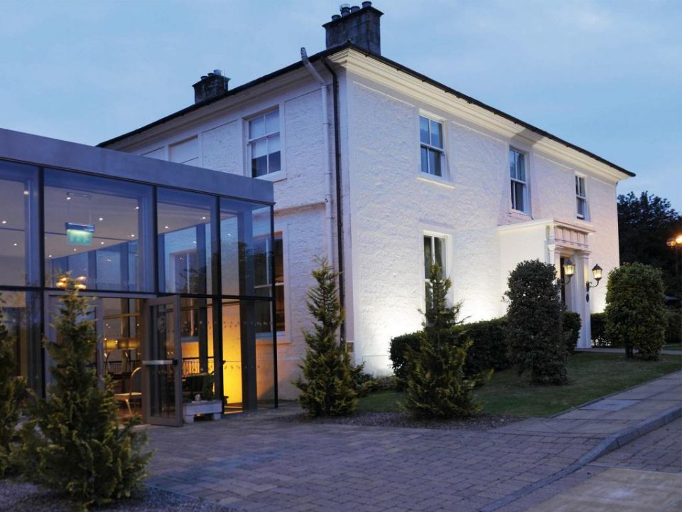 We love the combination of modern and traditional at this wedding venue!