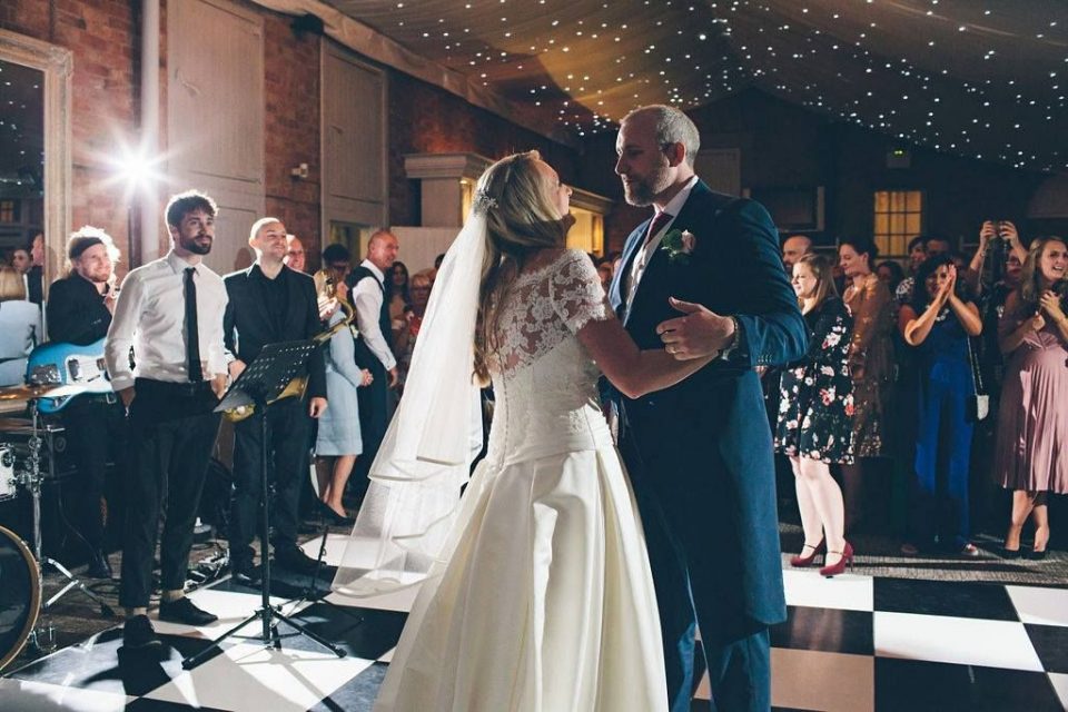 Laura and Dan dancing the night away!