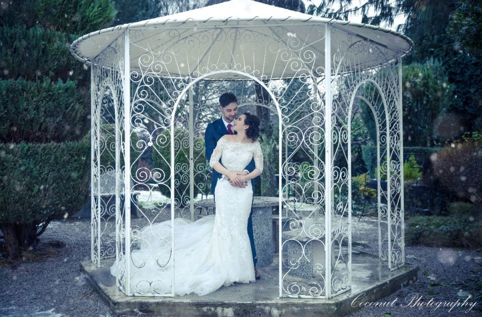 For some winter wedding inspiration, here's Amy and Jake! They married at Bellavista in Rochdale.