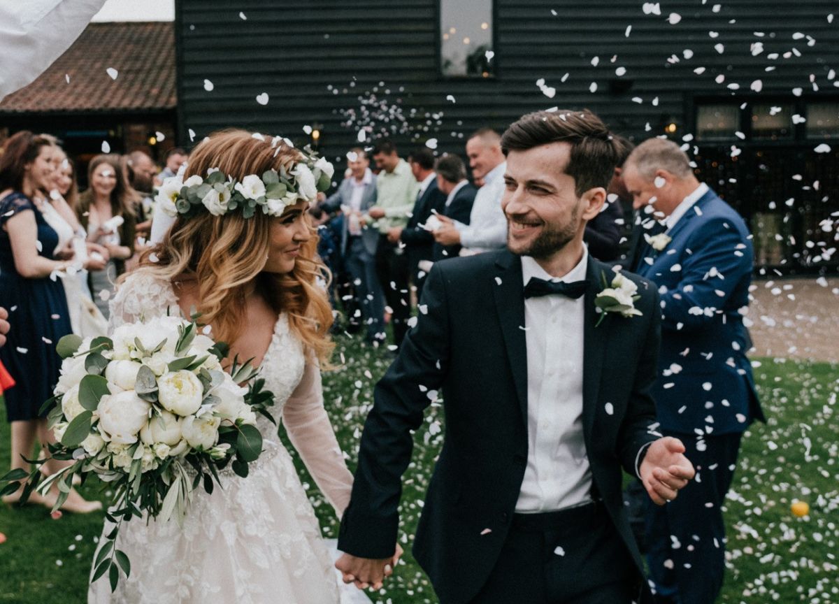 This beautiful couple tied the knot at Crondon Park Golf Club.