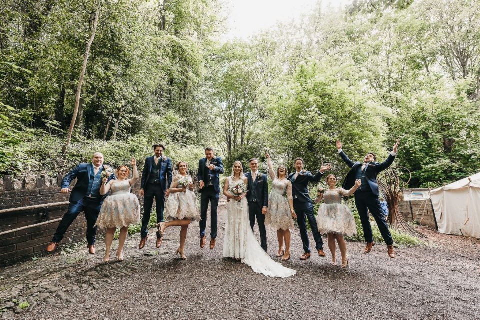 Get out in the fresh air on your wedding day for some beautiful woodland wedding photos!