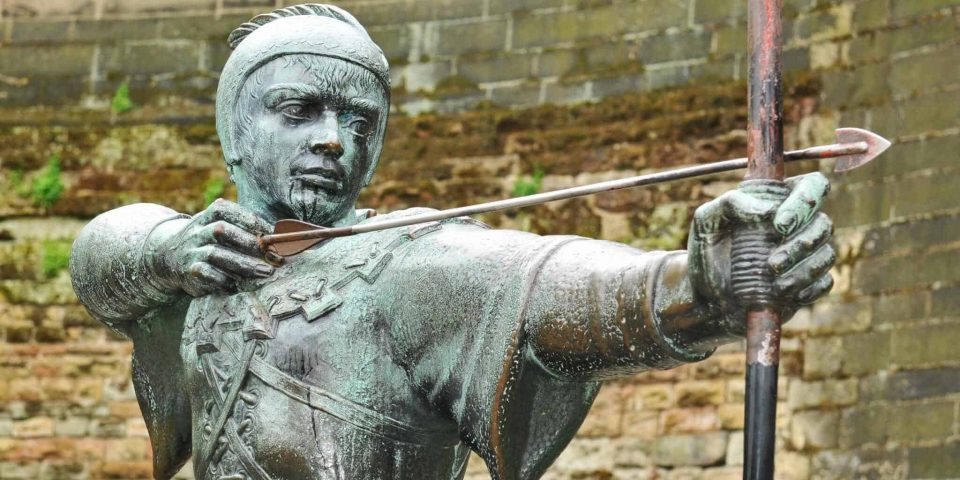 You can see the famous Robin Hood statue in the grounds of the castle.