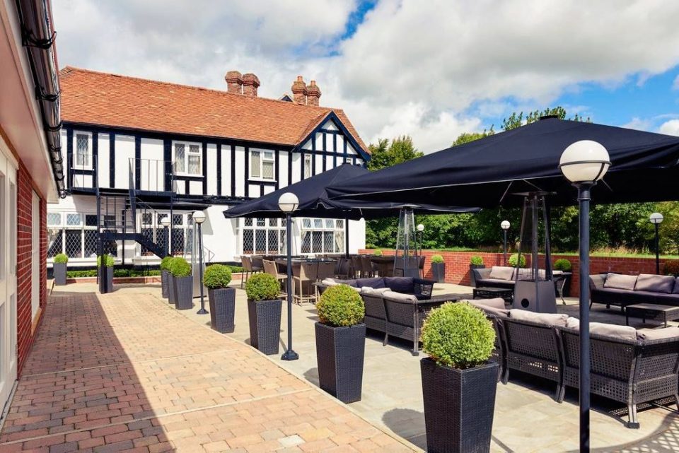 It's a really beautiful setting outside, ideal for canapés and bubbly.